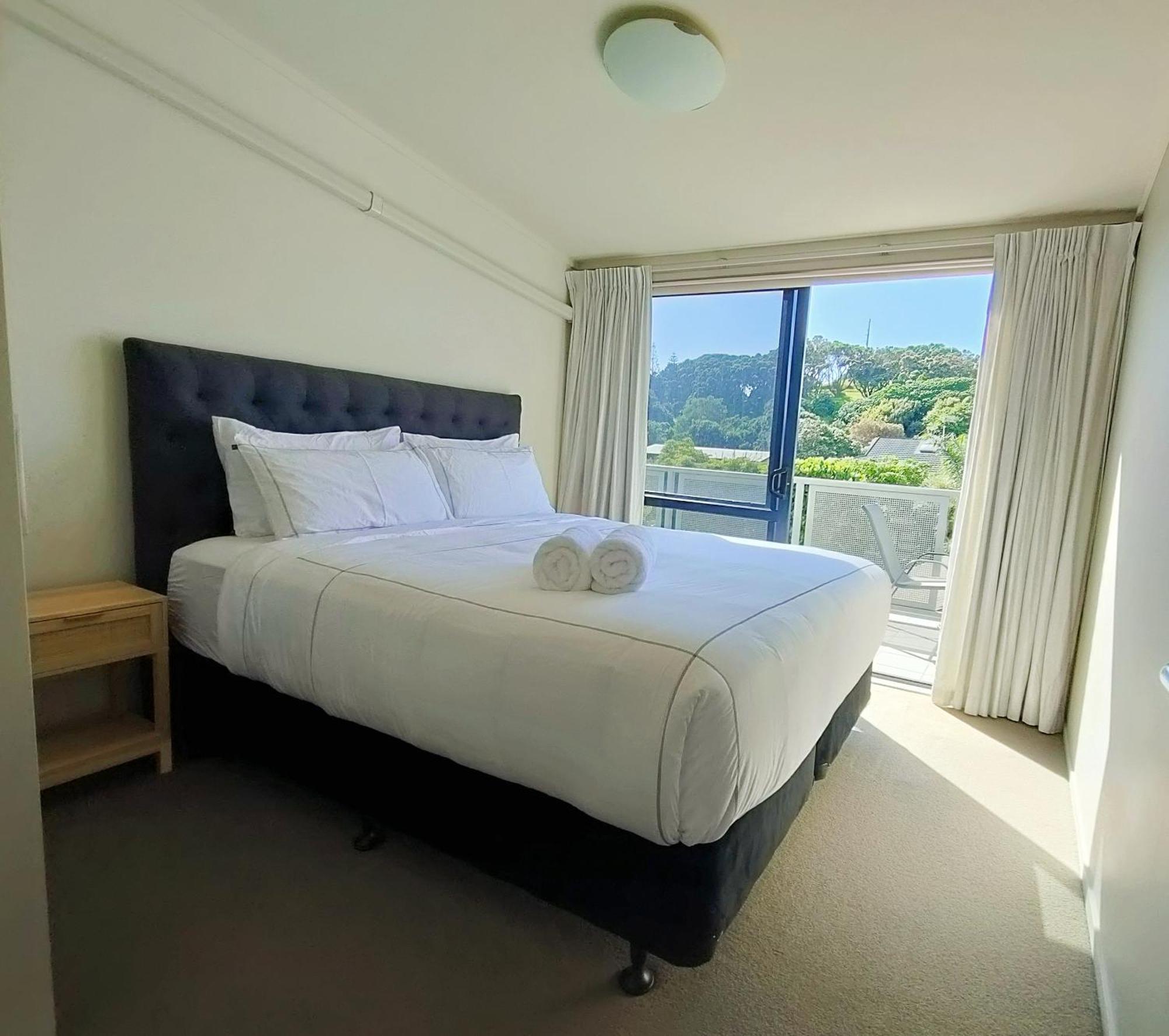 Апартаменты Mount Stunner With King Beds Маунт-Маунгани Экстерьер фото